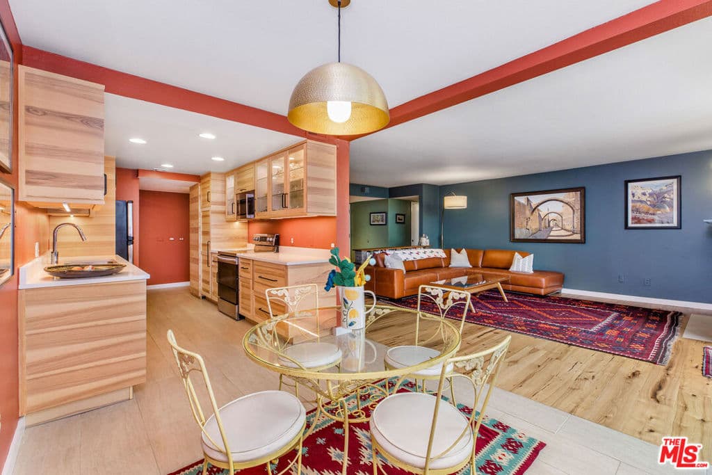 8828 Pershing Drive 112