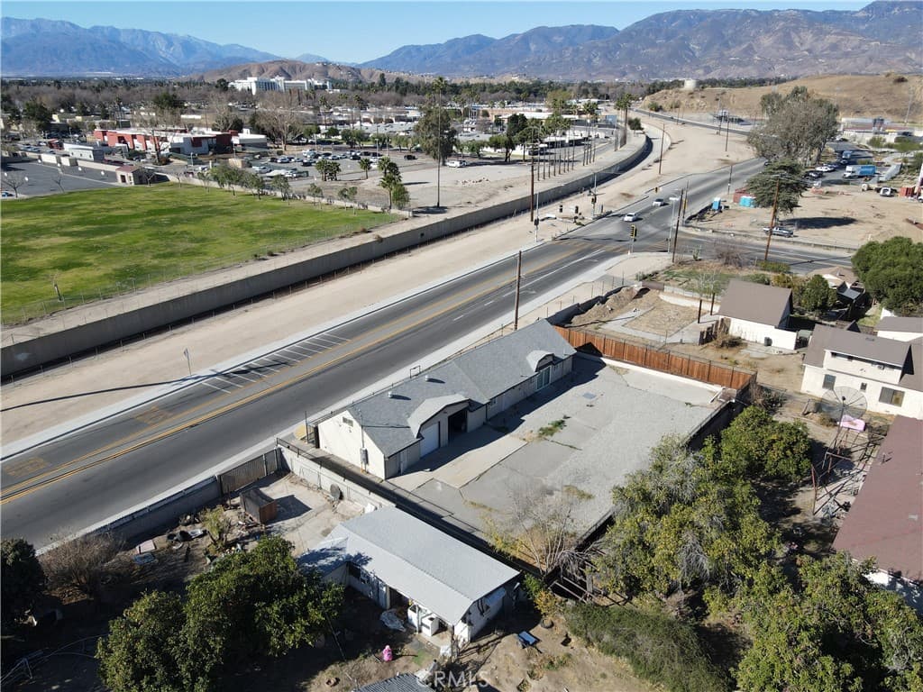 6937 Perris Hill Park