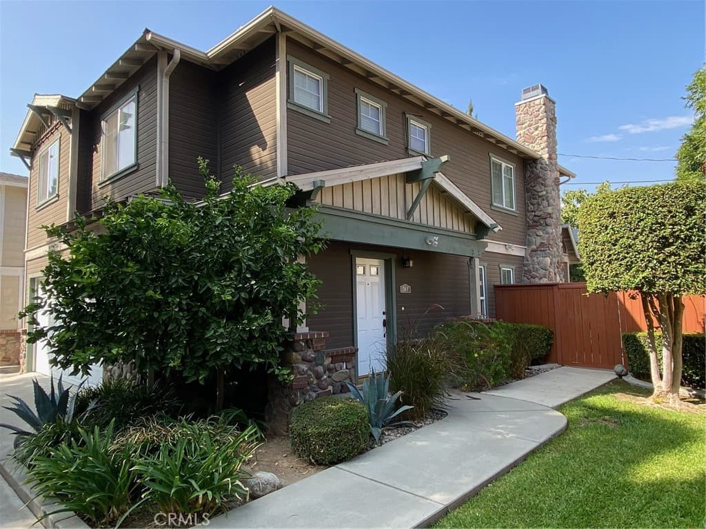 214 Violet Avenue F