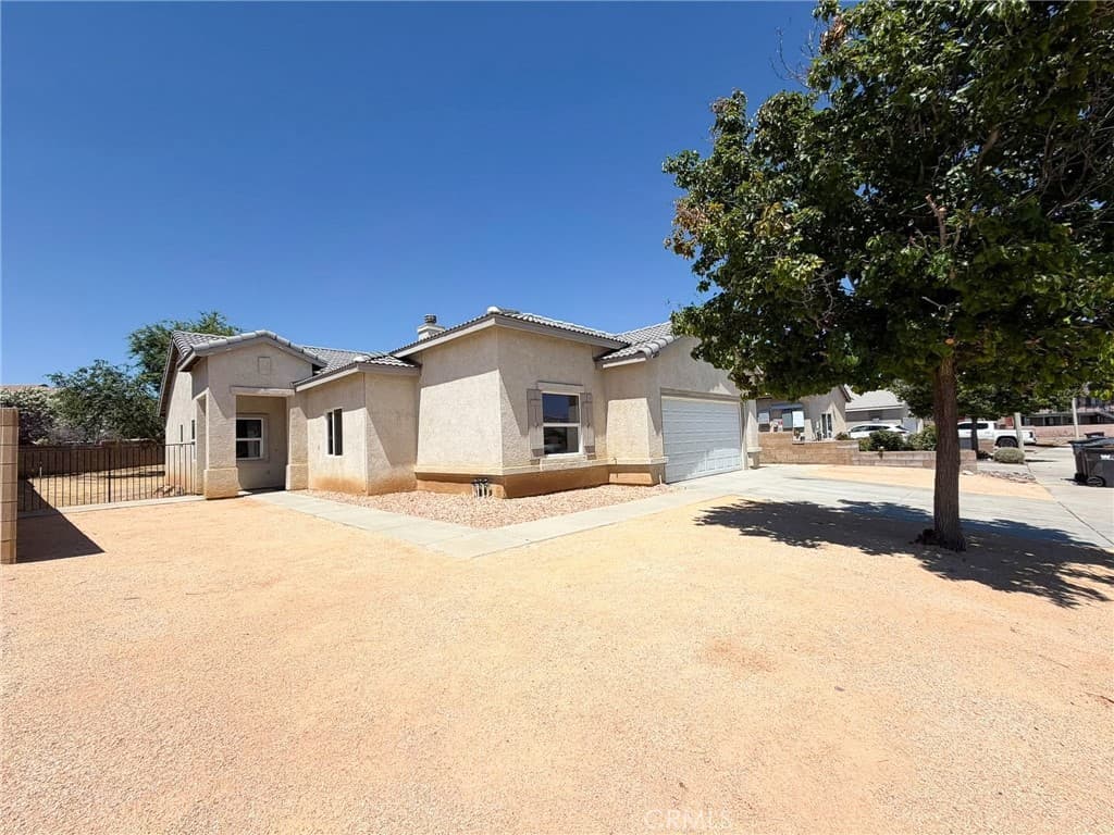 44115 Greentree Court