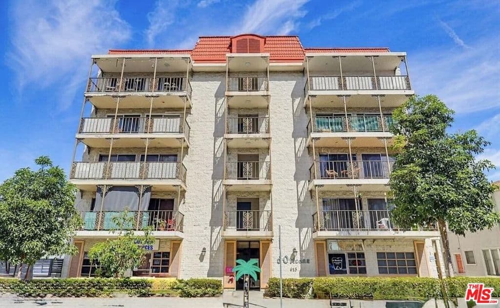 615 E Broadway 304