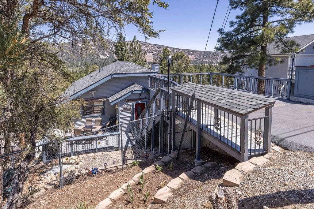 337 Lookout Drive