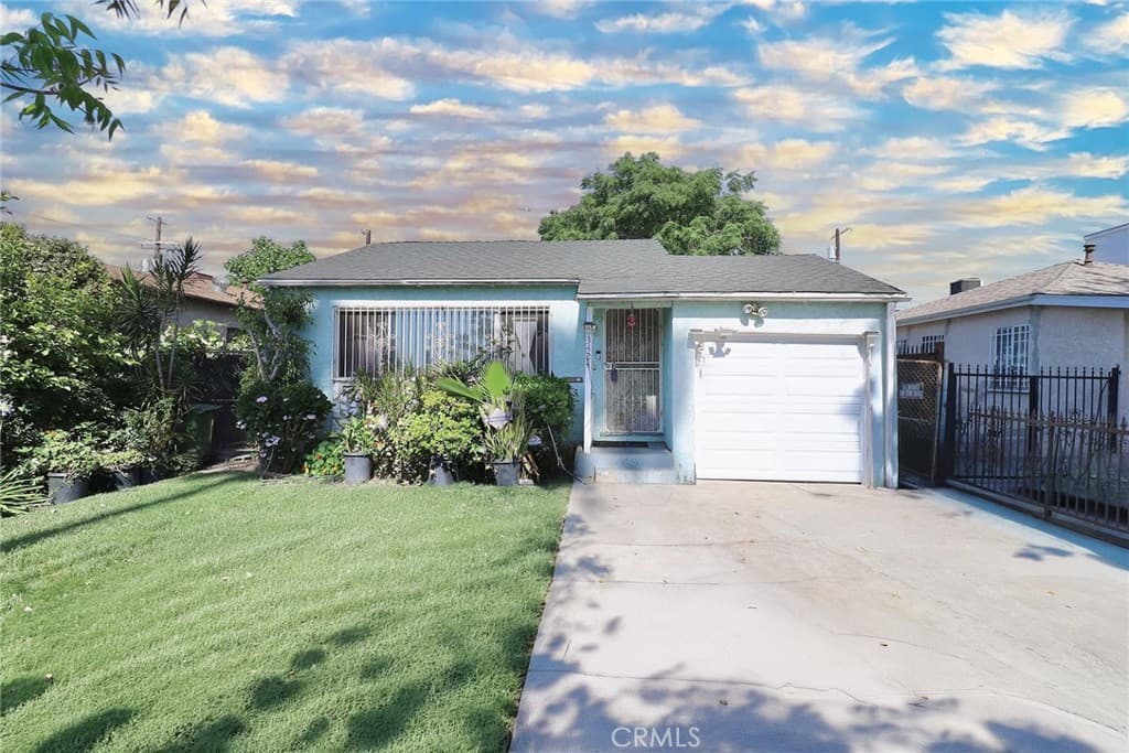 3424 Potomac Avenue