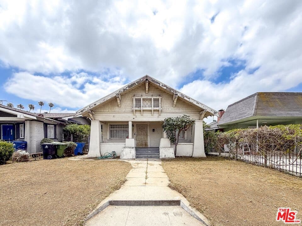 2380 W 30th Street