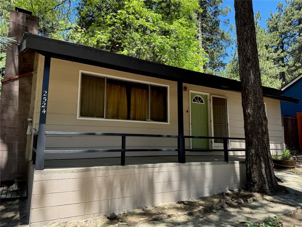 2524 Spring Drive