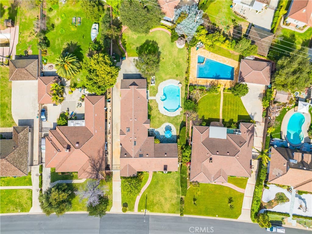 2835 Devonport