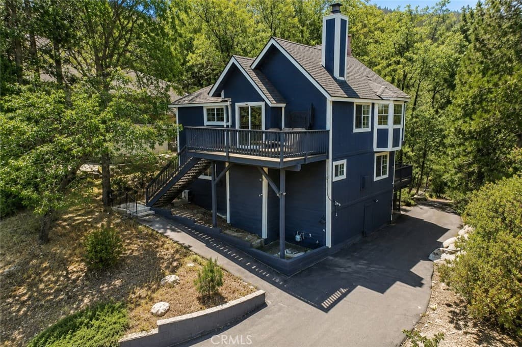 28833 Manitoba Drive