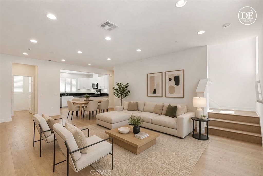 5750 Acacia