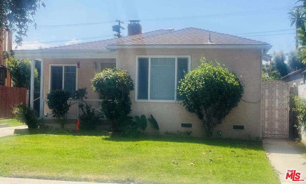3202 Urban Avenue