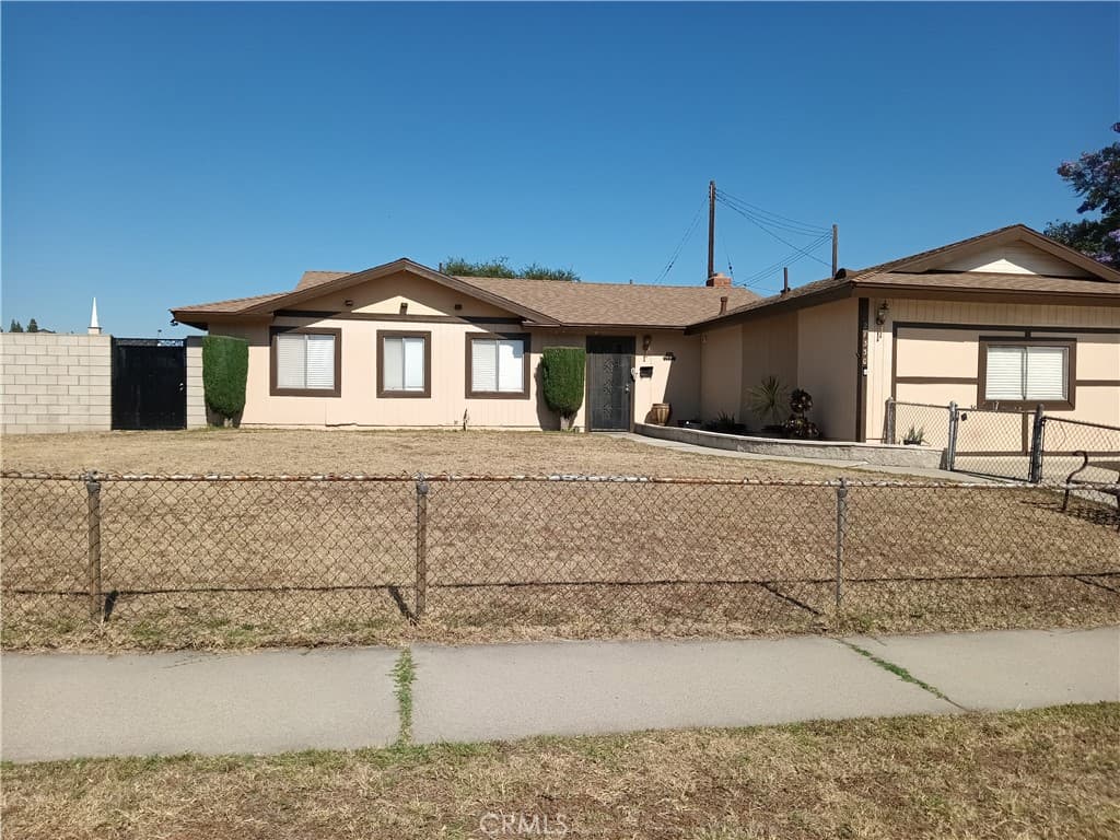 21330 E Calora