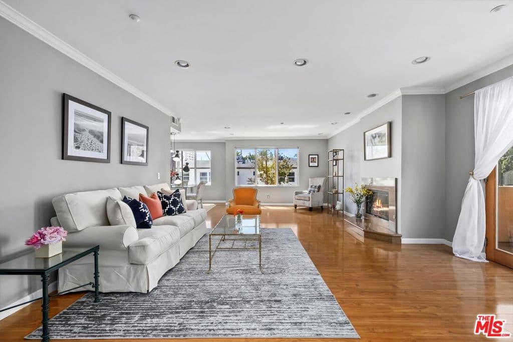 1018 4th Street 203