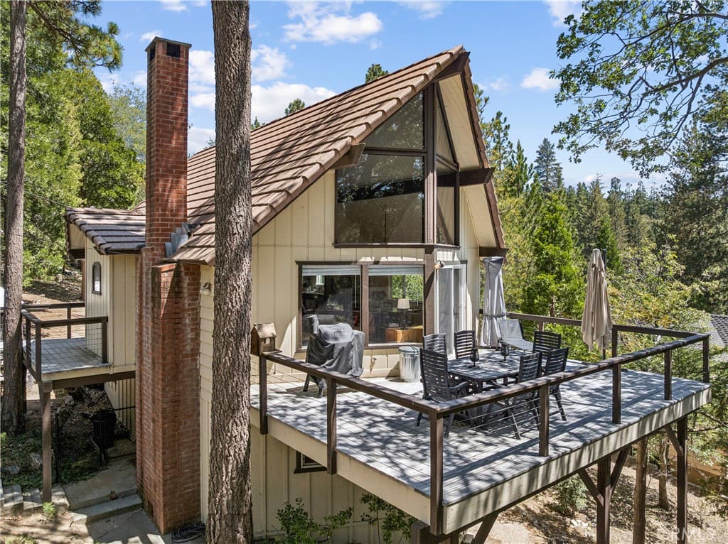 686 Grass Valley