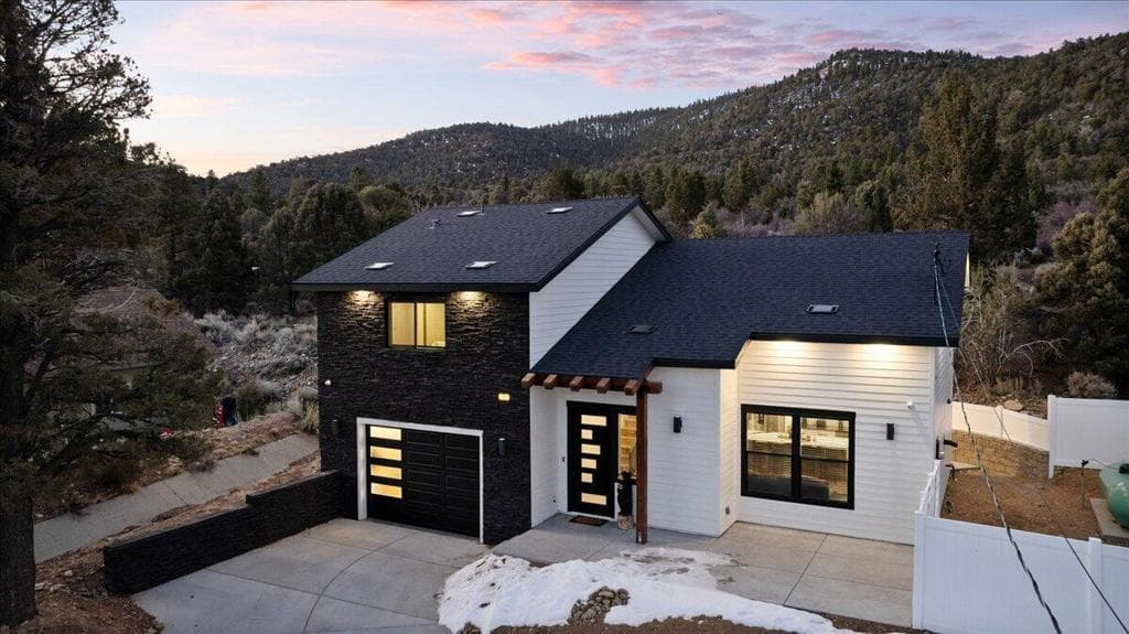 47145 Skyview Drive