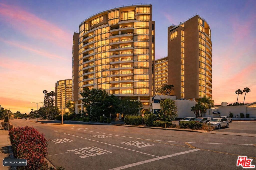 4265 Marina City Drive 501