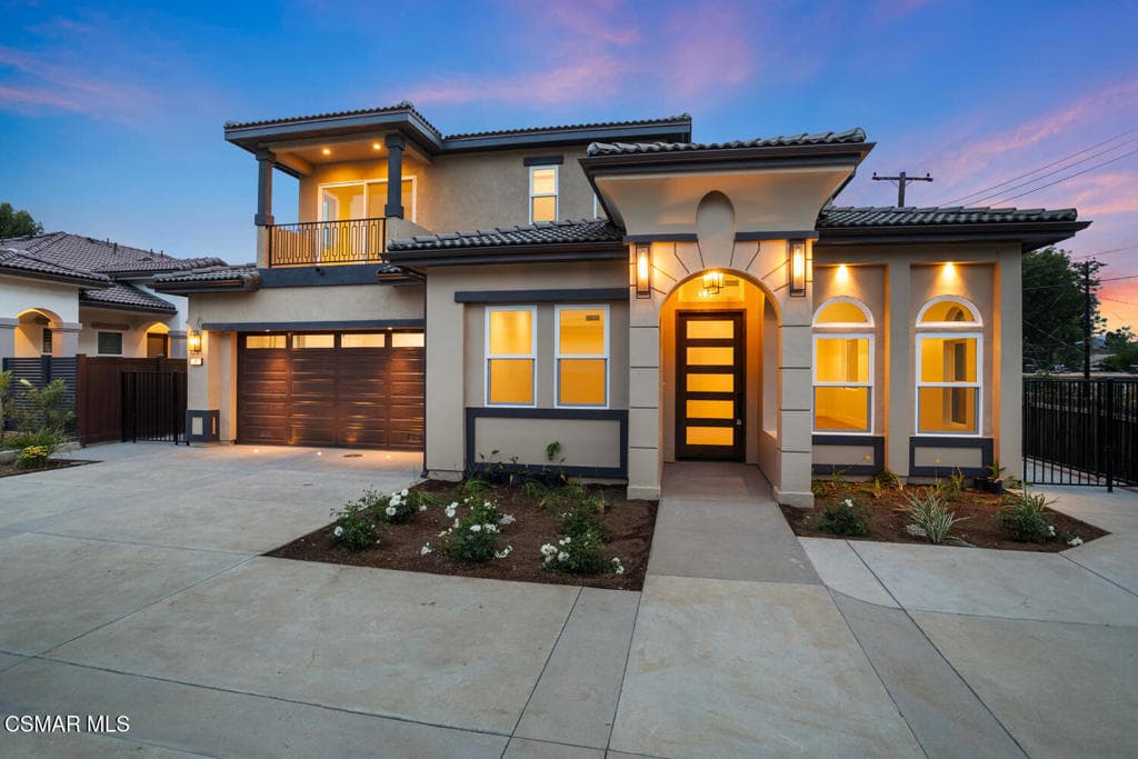 295 Toyon Court