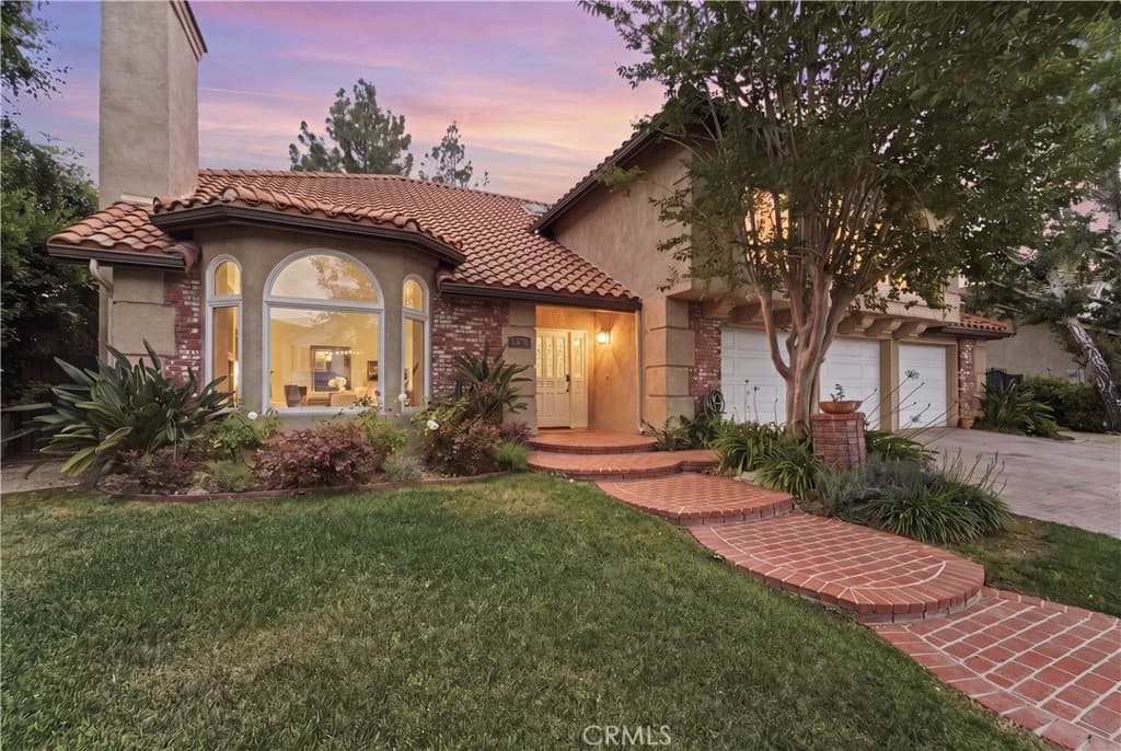 5620 Middle Crest