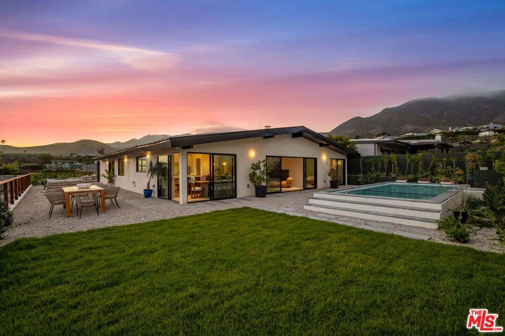 3748 Seahorn Drive