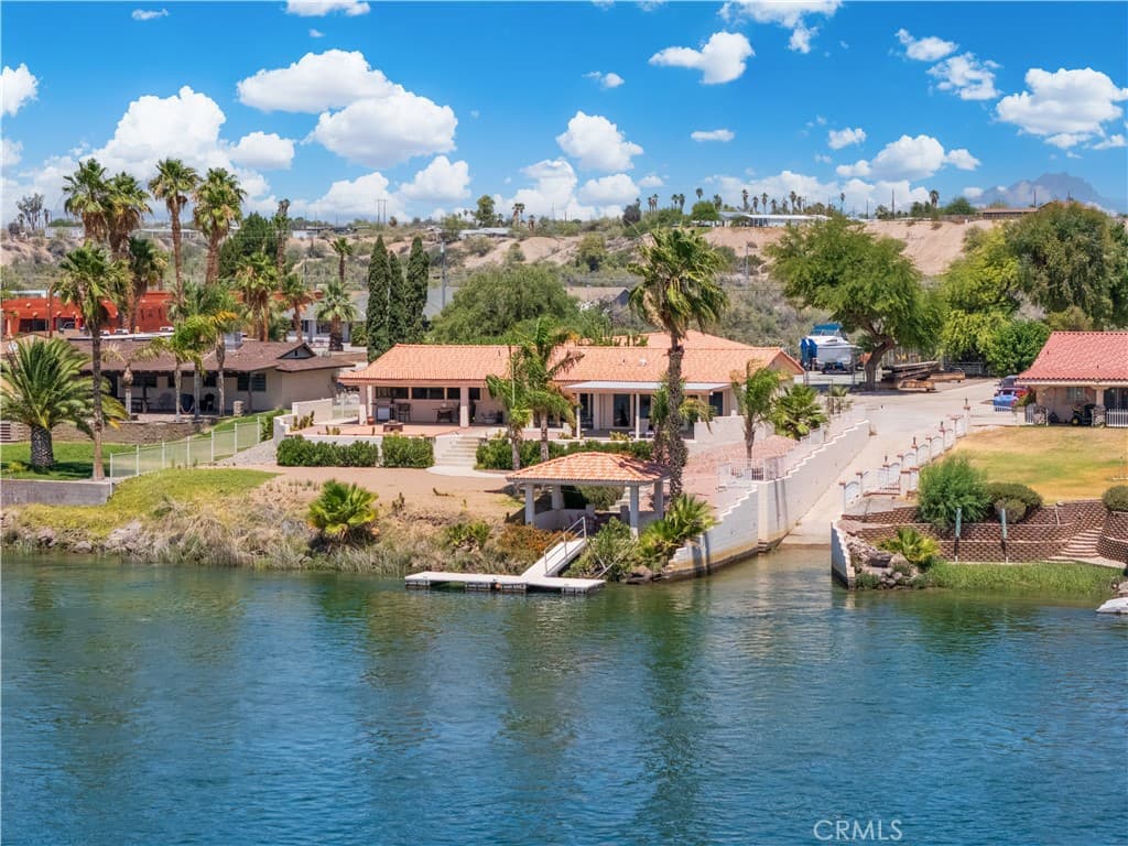 7575 Rio Vista