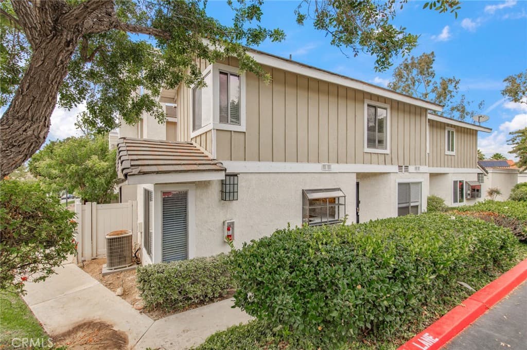 23767 Highland Valley