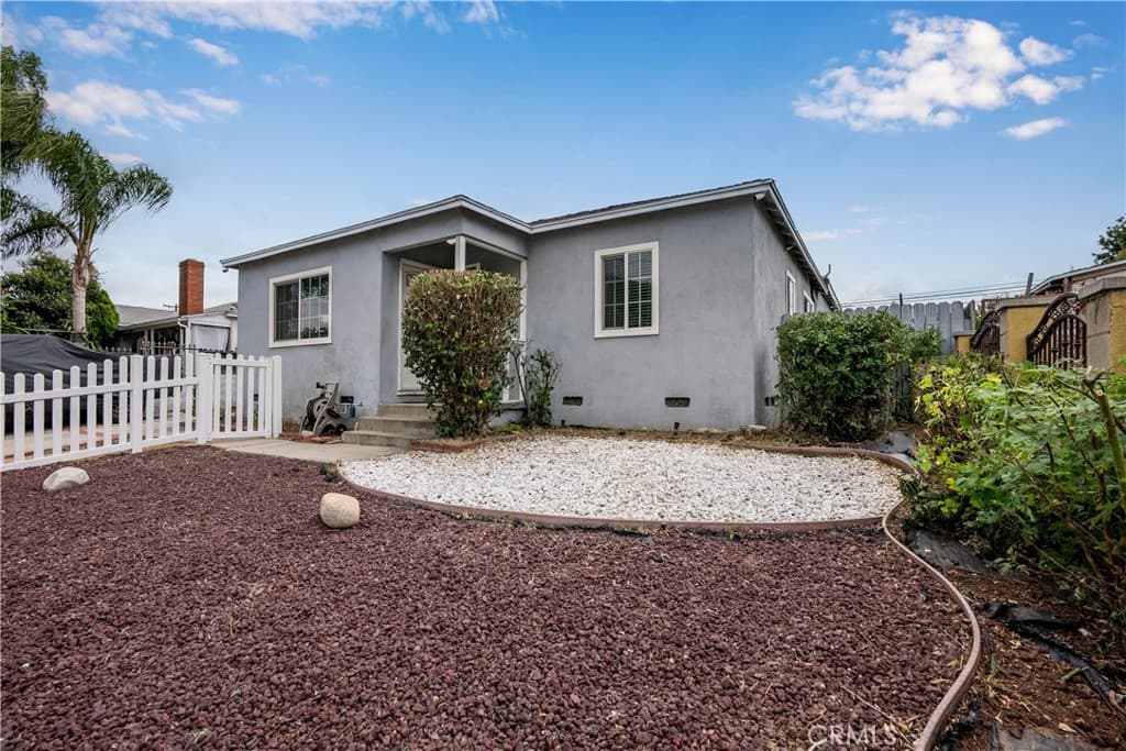 8134 Burnet
