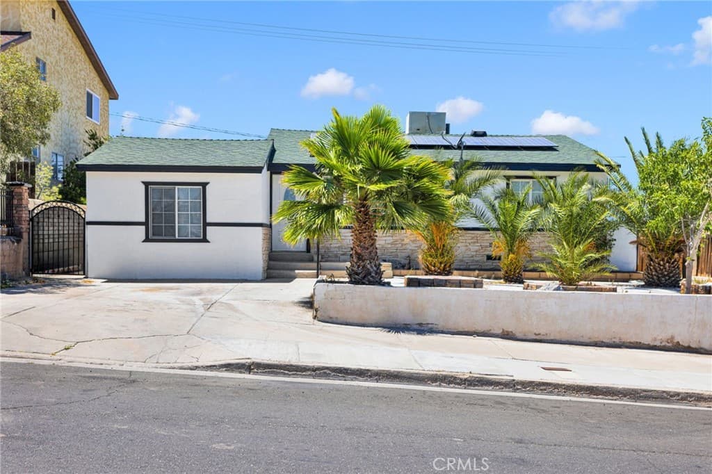 440 Lillian