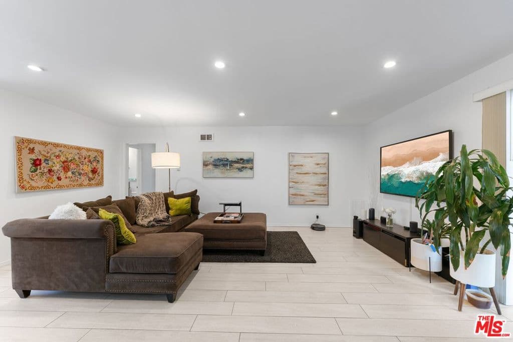 2002 4th Street 102