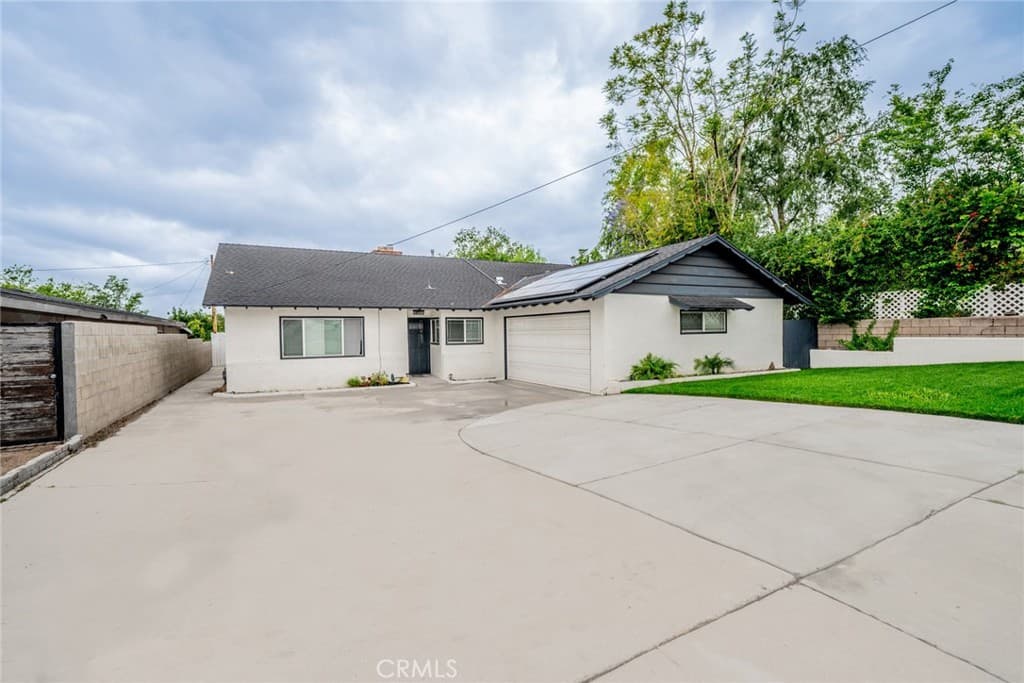 5312 N Mountain View