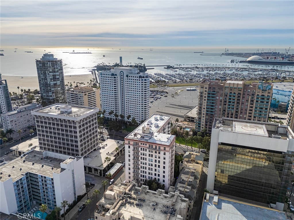 455 E Ocean Blvd 606