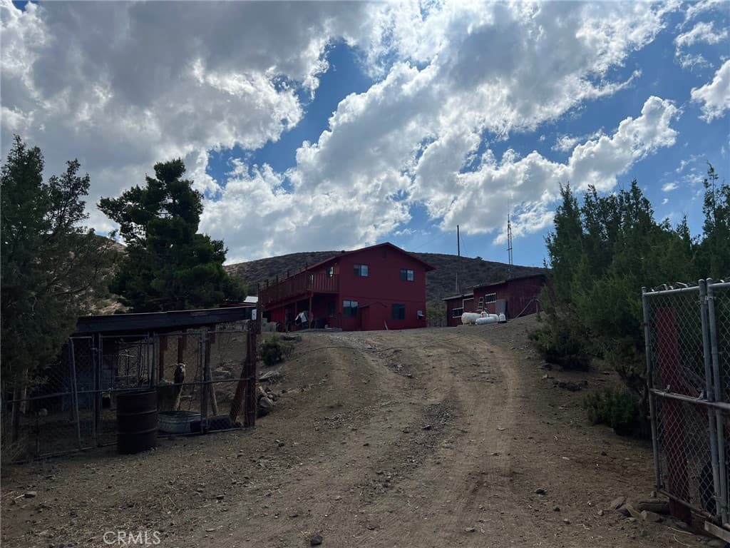 6151 Hubbard Road