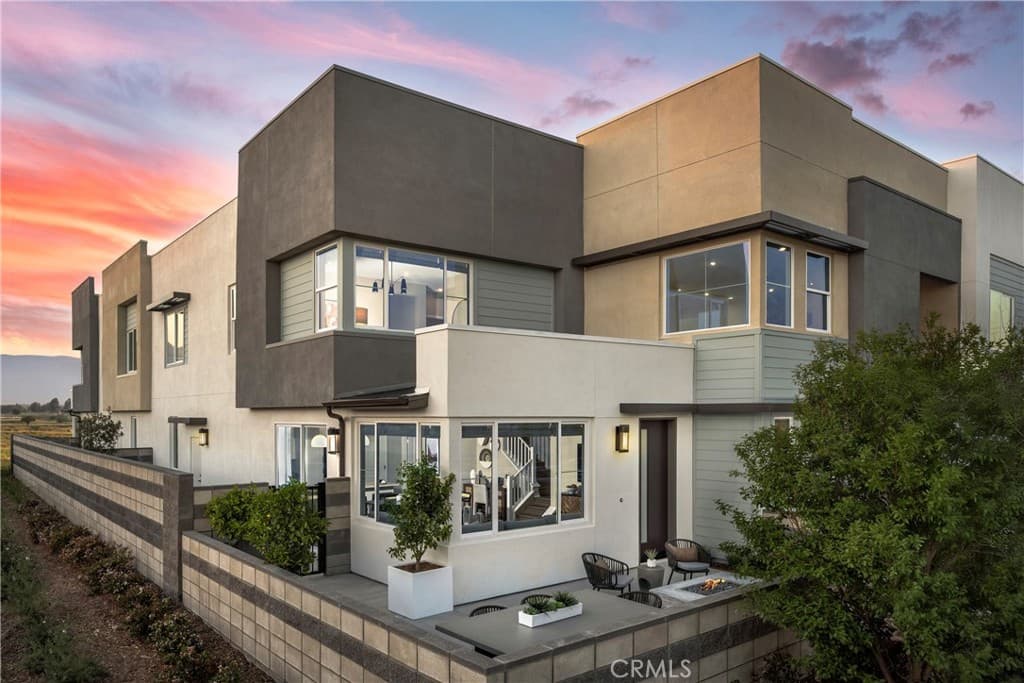 3660 S. Eichler Paseo 6