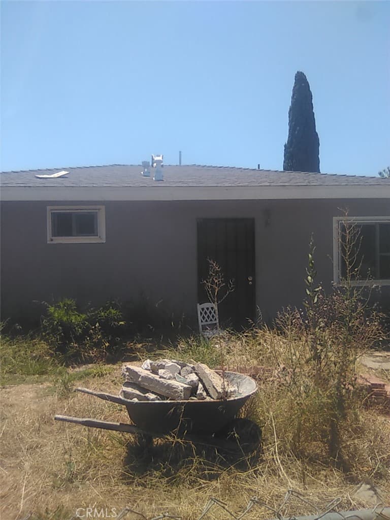 3820 W 107th