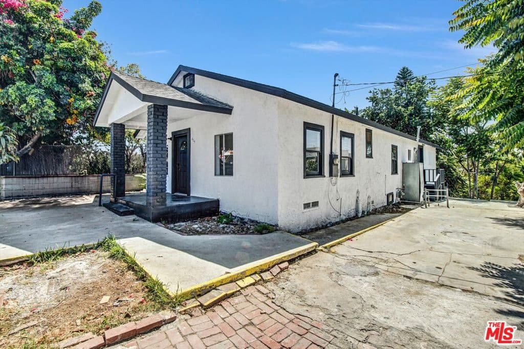 425 N Eastern Avenue