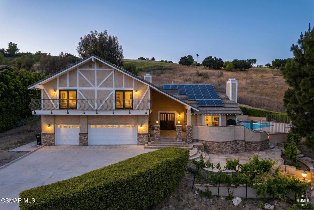 554 Lone Oak Drive