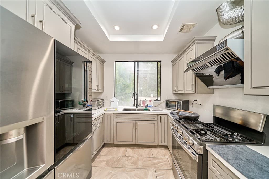 4900 N Grand 306