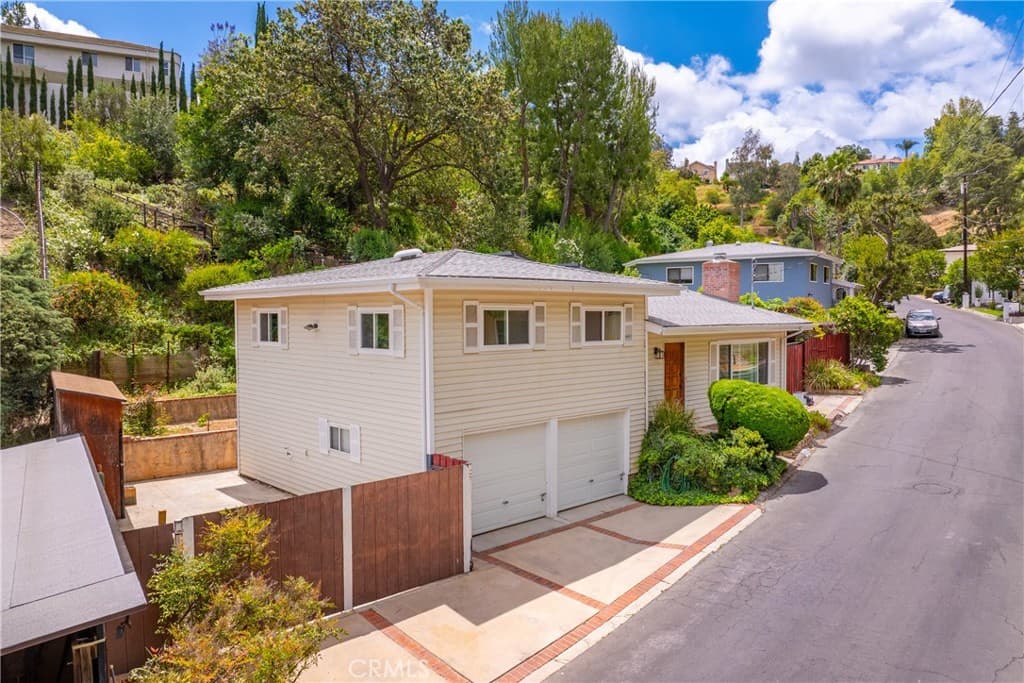 4776 Excelente Drive