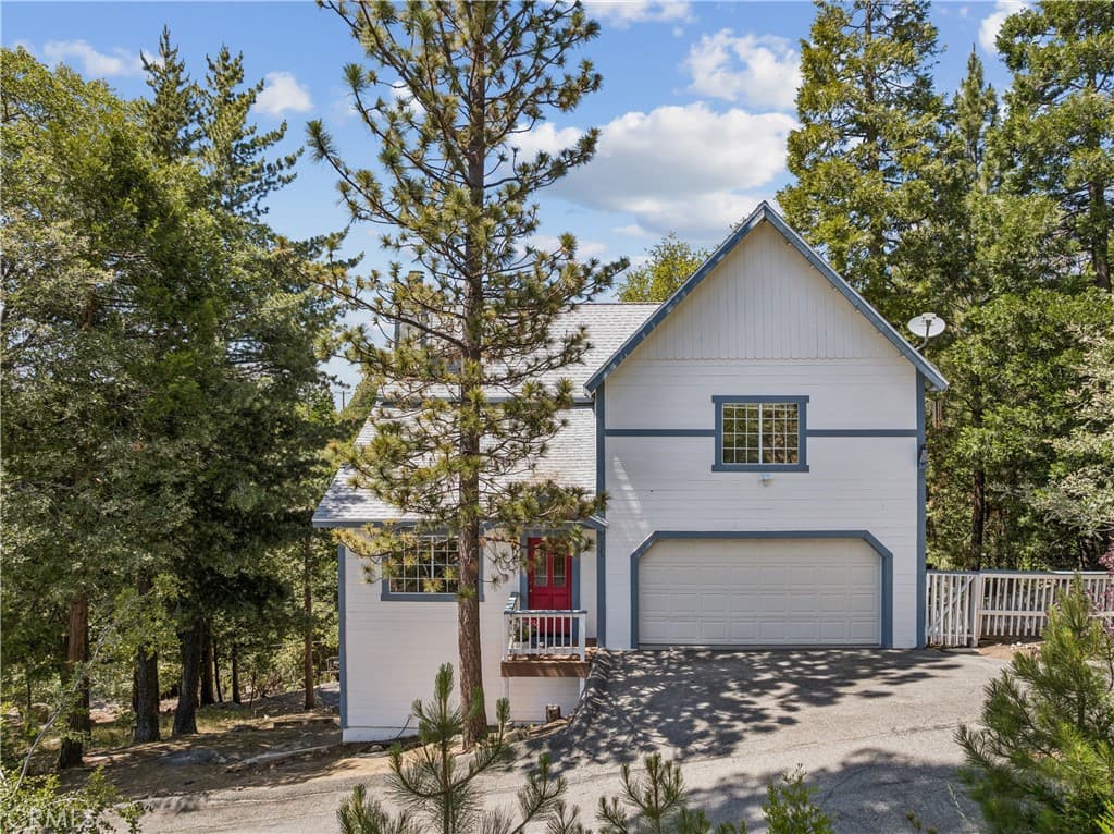 975 Teakwood Drive