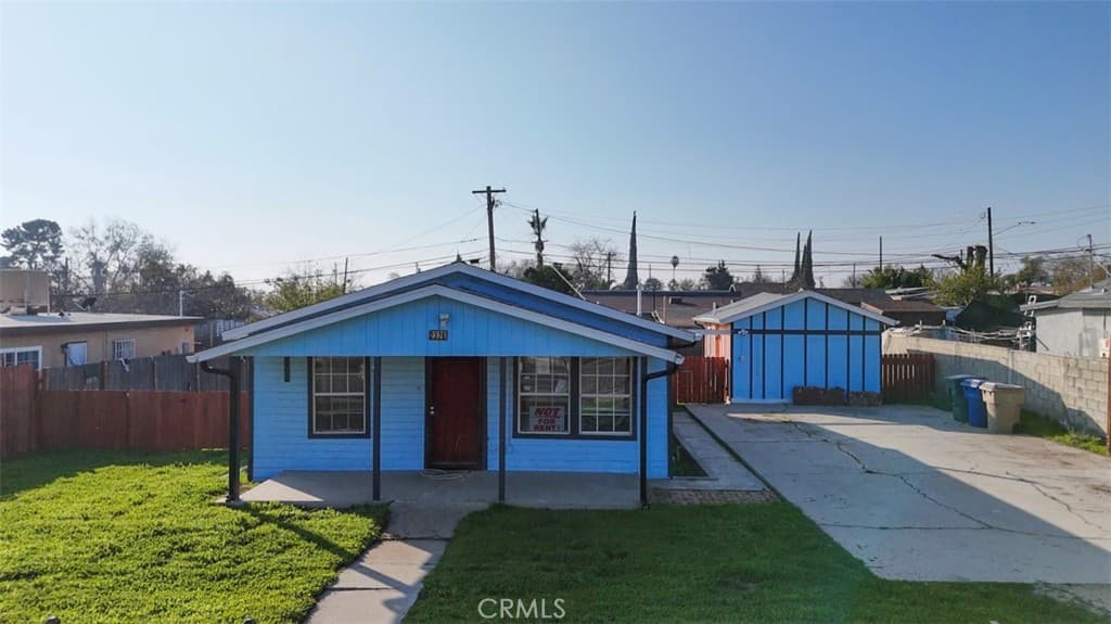 2326 Nelson