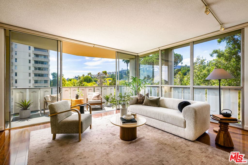 4411 Los Feliz Boulevard 502