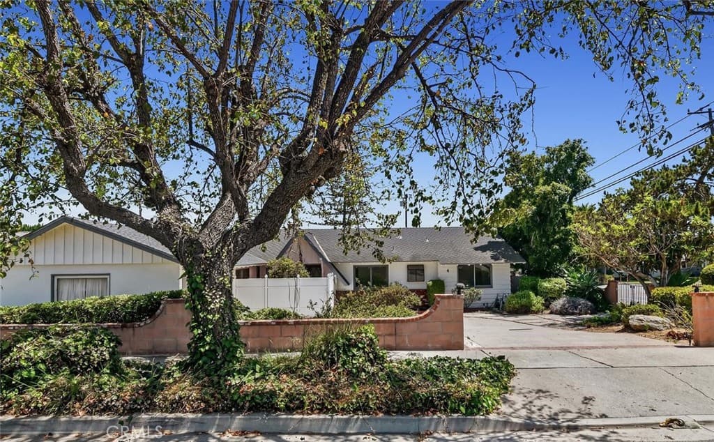 4 Mansfield Lane