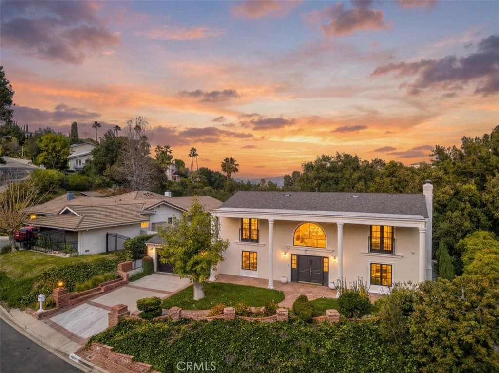 16717 Encino Hills Drive