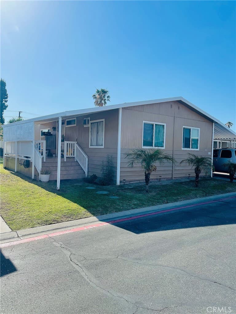 17400 Valley Boulevard 95