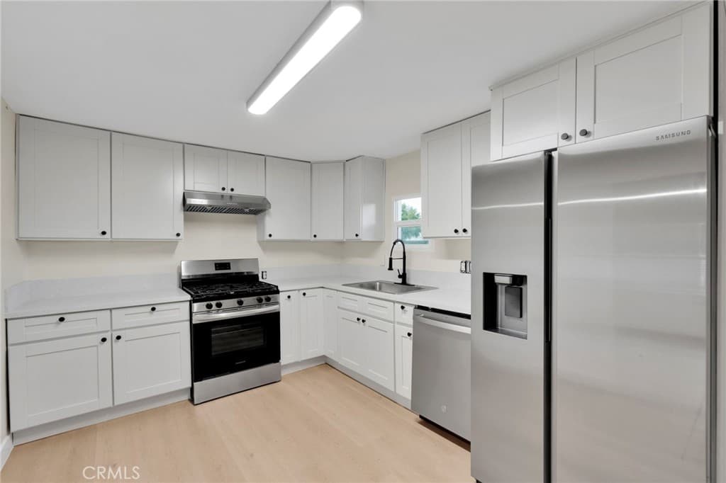 659 S 7th Street
