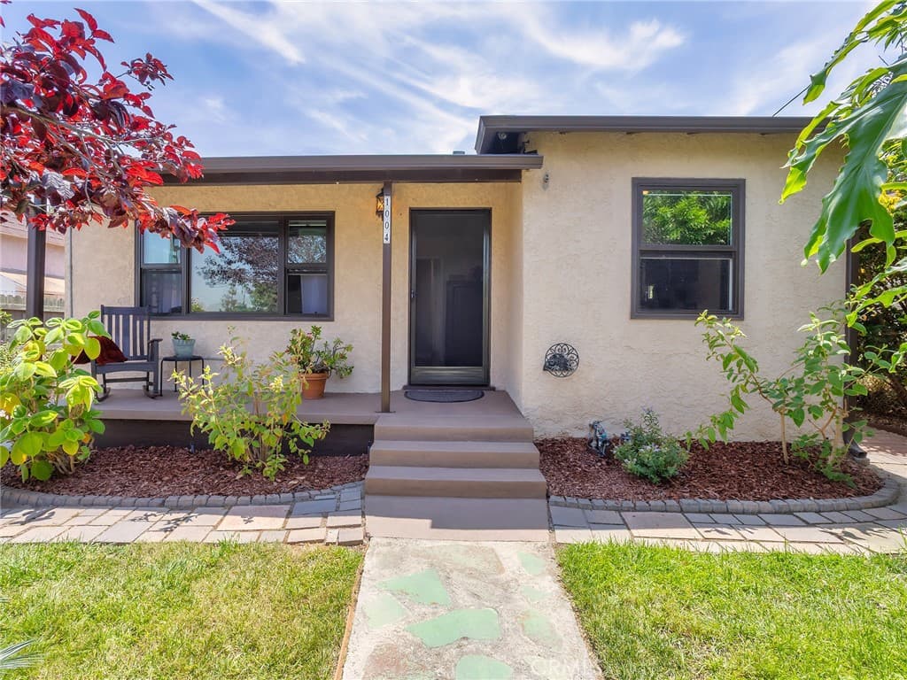 1004 Dexter Street