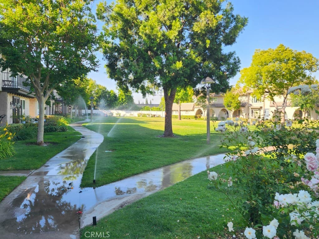 24223 La Glorita Circle
