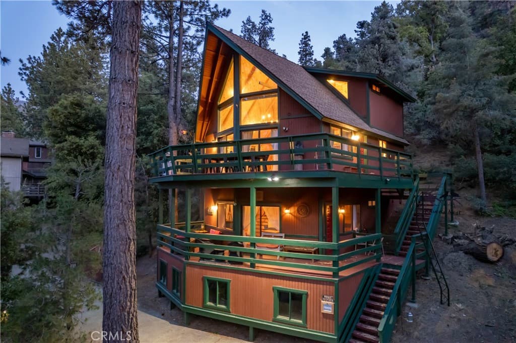 2121 Birchwood