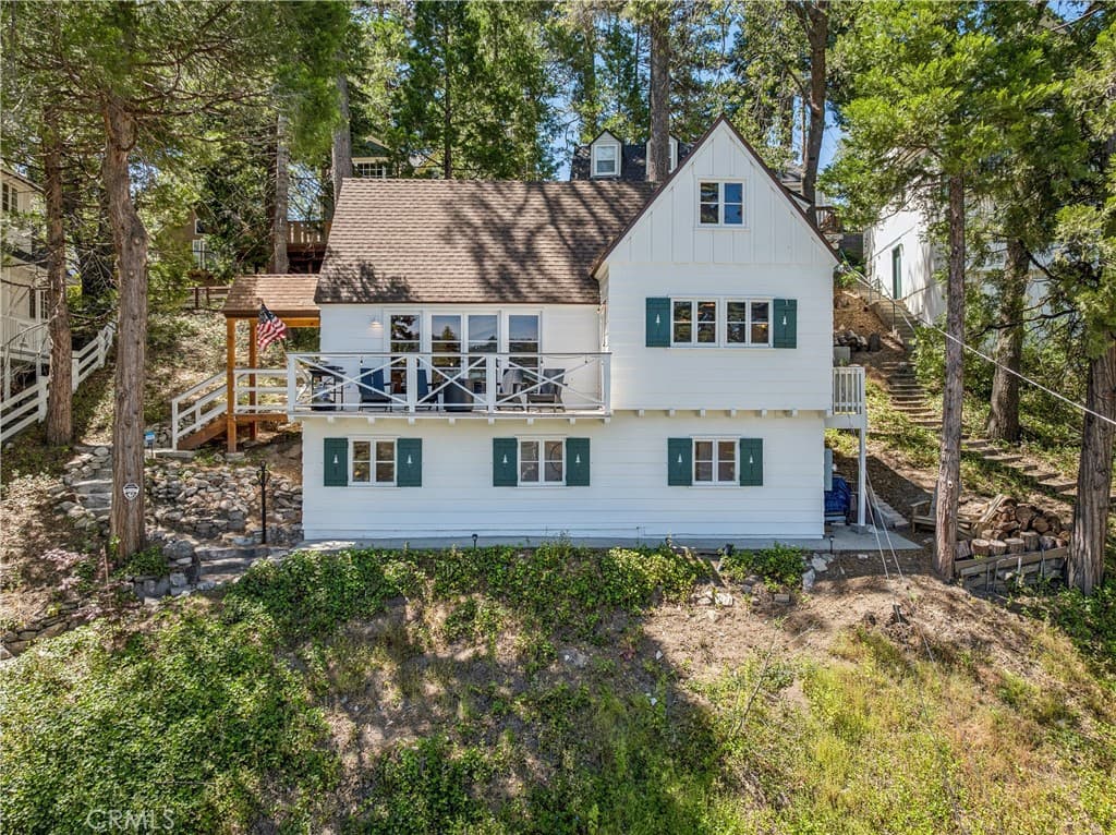 28901 Palisades Drive