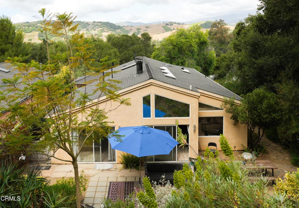 270 Valley Road