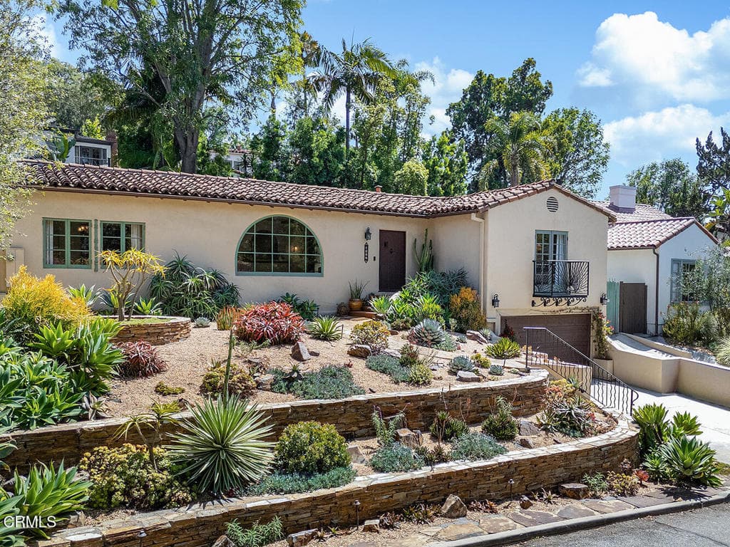 3177 Lake Hollywood Drive