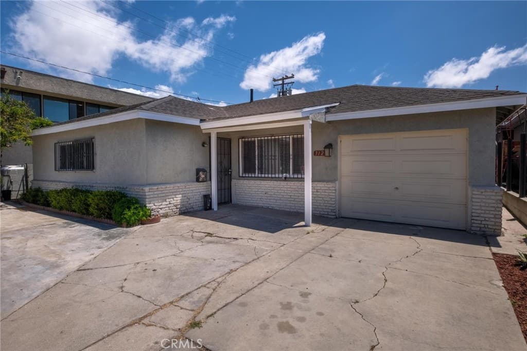 3128 W 147th