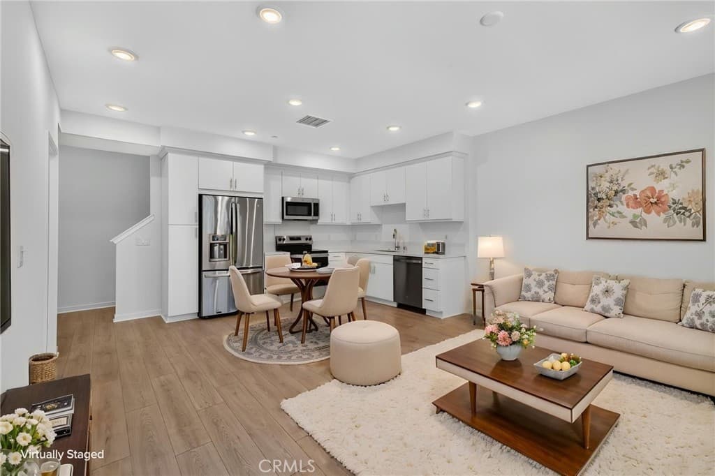 431 Paradiso Place